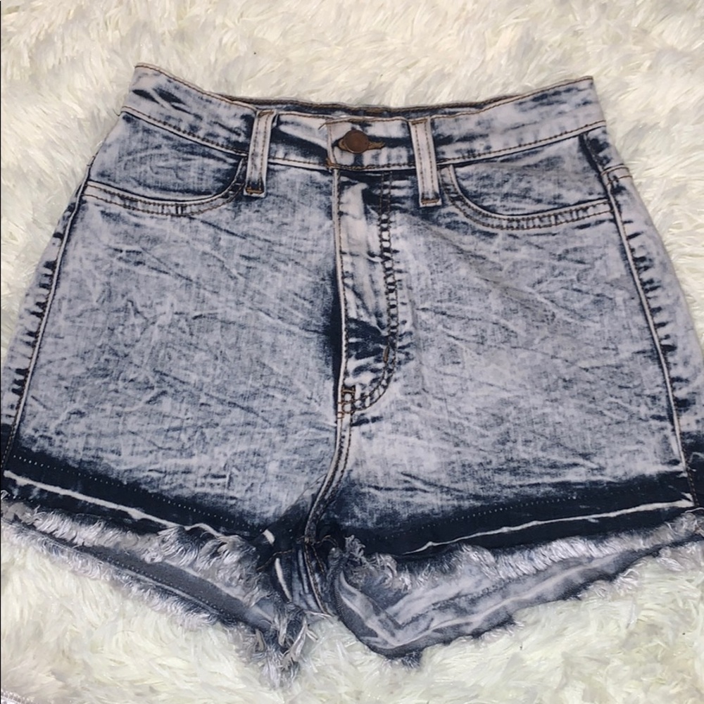 High Wasted Distressed Bottom Denim Shorts
